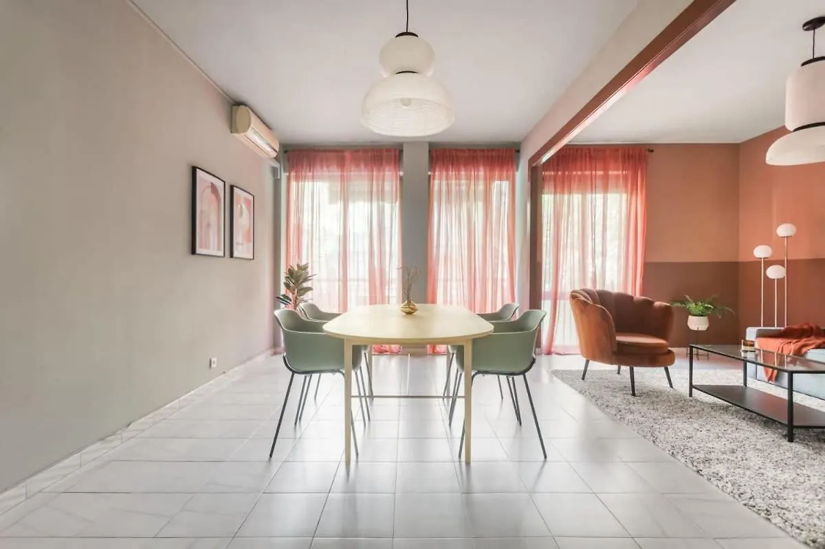 Sagrada Familia Cozy 3 Bedroom With Balcony Barcelona España
