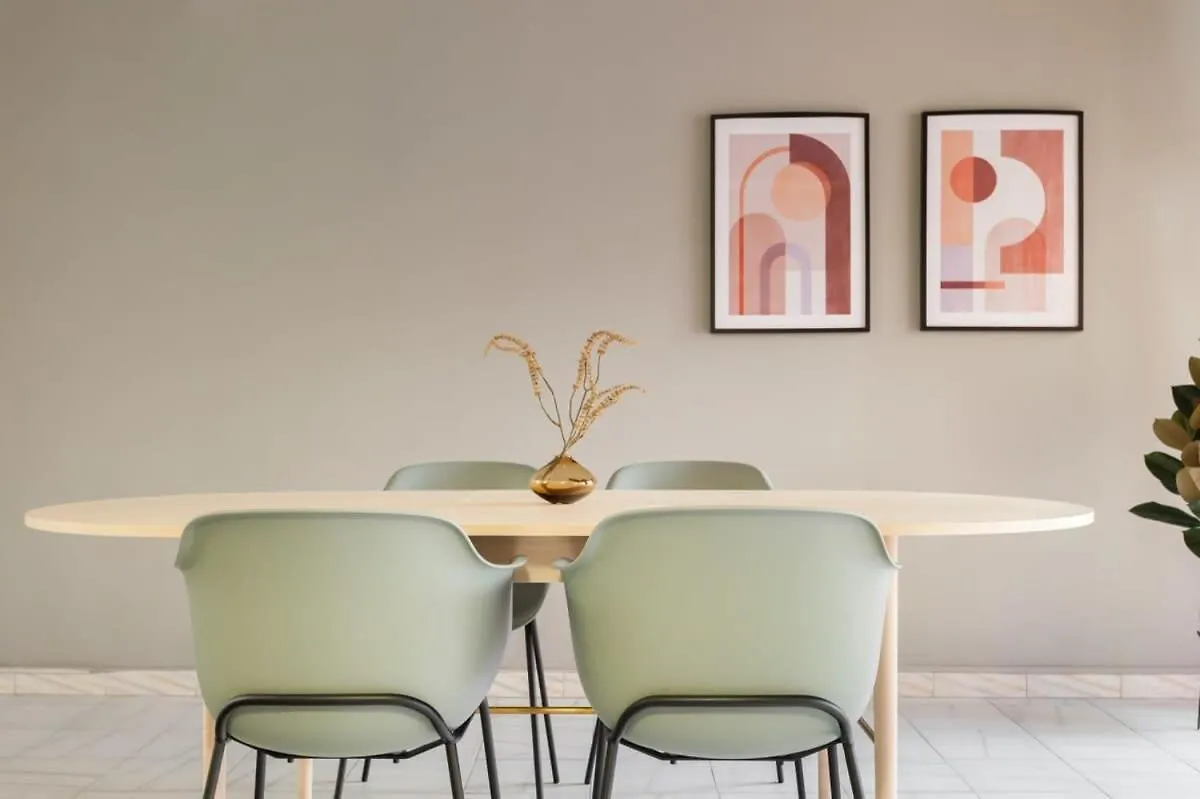 Sagrada Familia Cozy 3 Bedroom With Balcony Barcelona 0*,  España