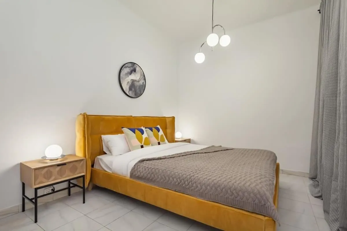 Sagrada Familia Cozy 3 Bedroom With Balcony Barcelona